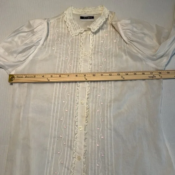 Vintage Neiman Marcus White Lace Detail Button Down Blouse Size XS/S - Picture 4 of 11